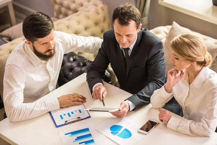 Shareholder Compensation Planning